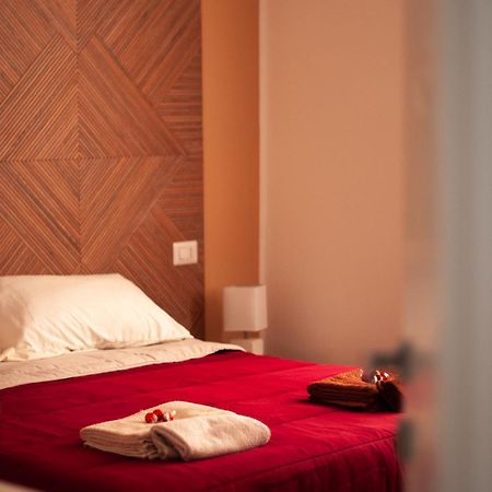 Ludo'S Rooms Cagliari Bagian luar foto