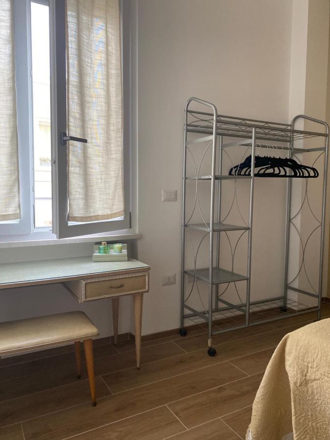 Ludo'S Rooms Cagliari Bagian luar foto