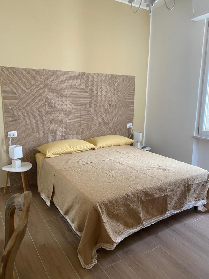 Ludo'S Rooms Cagliari Bagian luar foto